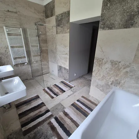 The Gusto Apartman *